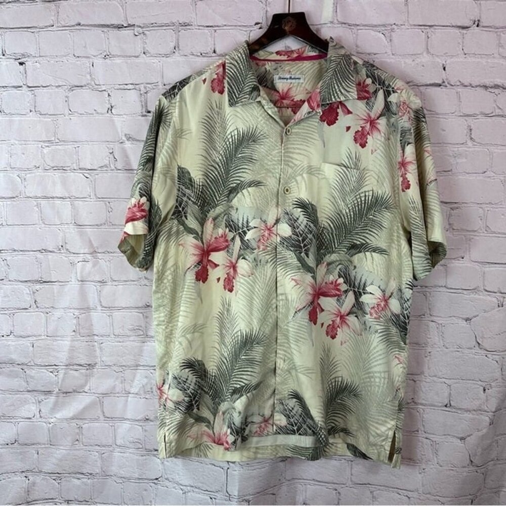 mens tommy bahama tropical print silk Hawaiian shirt sz large floral palm leaf